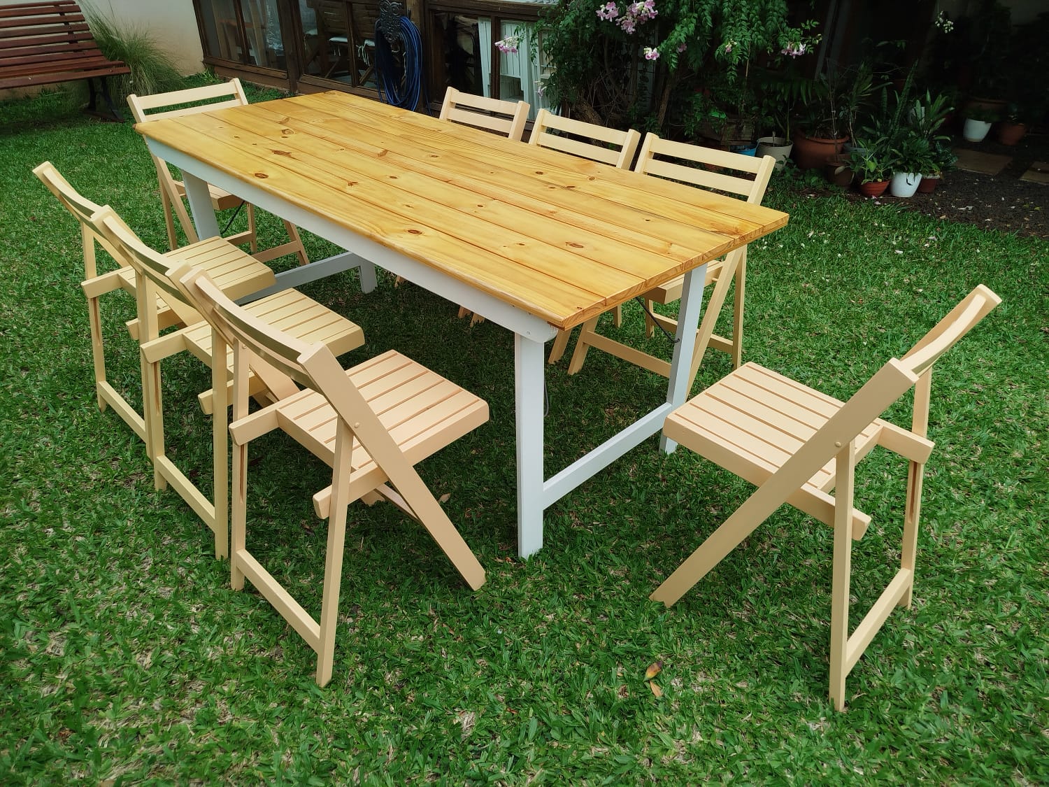 2 Silla Coati Plegable Madera Euca + Mesa Baja 50x50